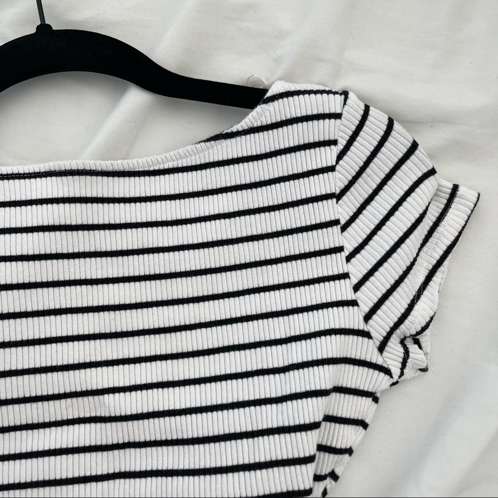 Backless top - Picture 3 of 6